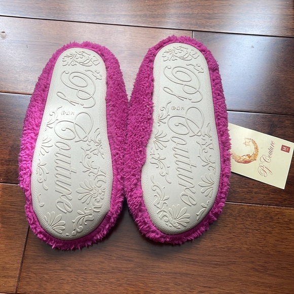 SLIPPERS DEER NEW WITH TAGS SIZE 7/8 - Picture 2 of 3